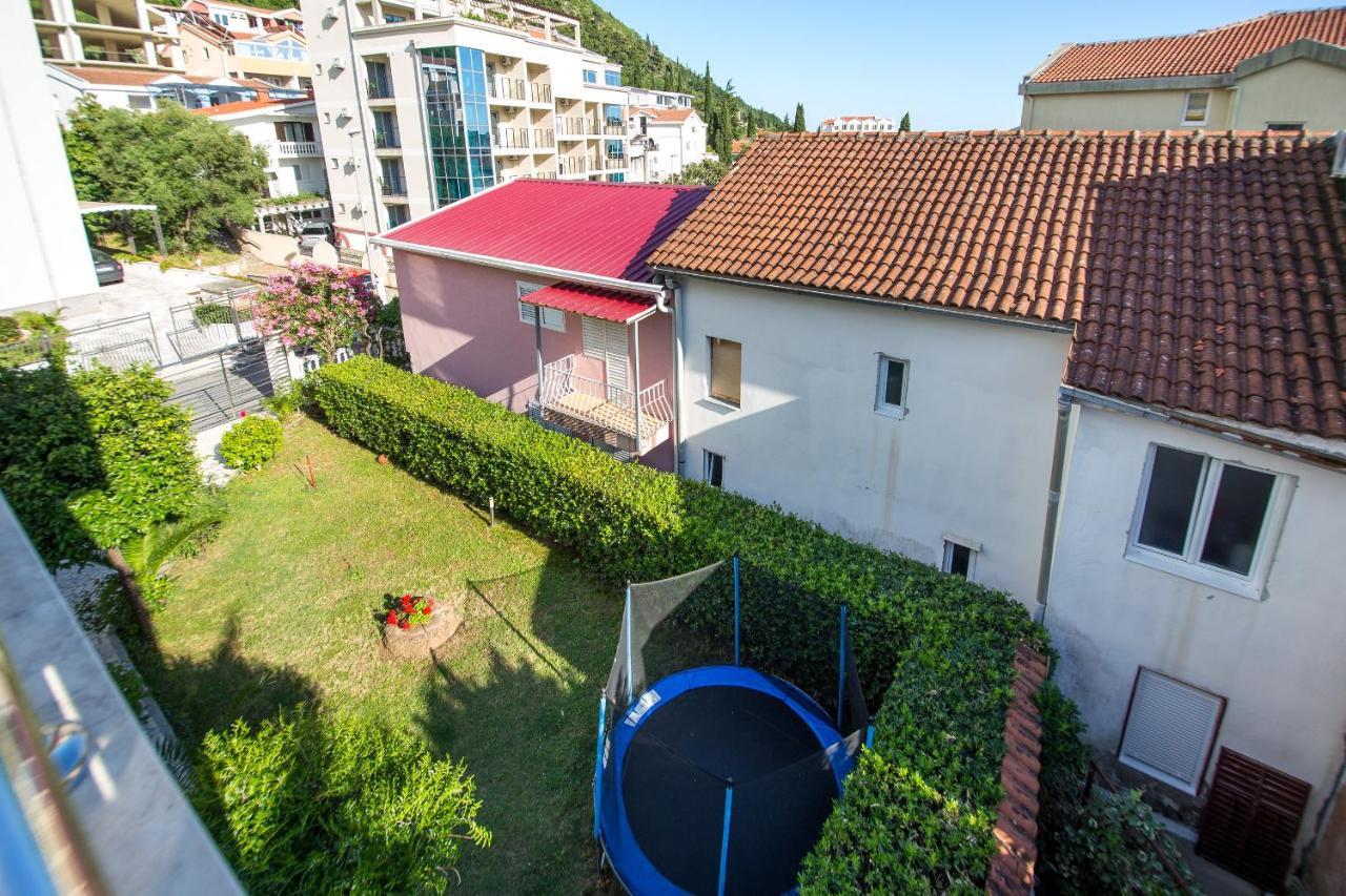 Vila Lazovic Hotel Budva Exterior photo